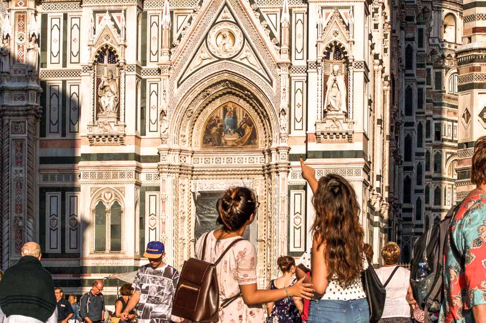 Friends at duomo-3.jpg